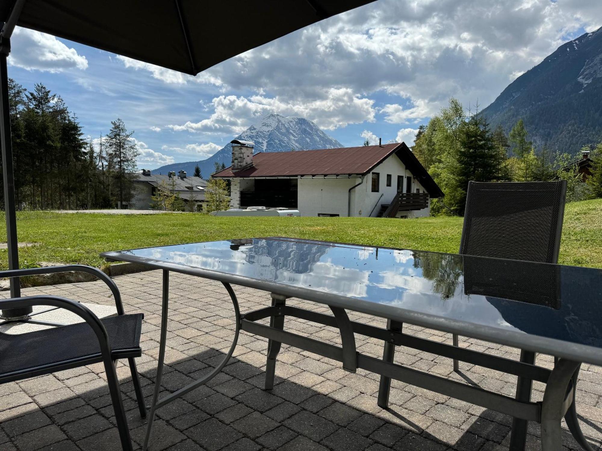 Alpenmond Appartment Halbmond Leutasch Exterior foto
