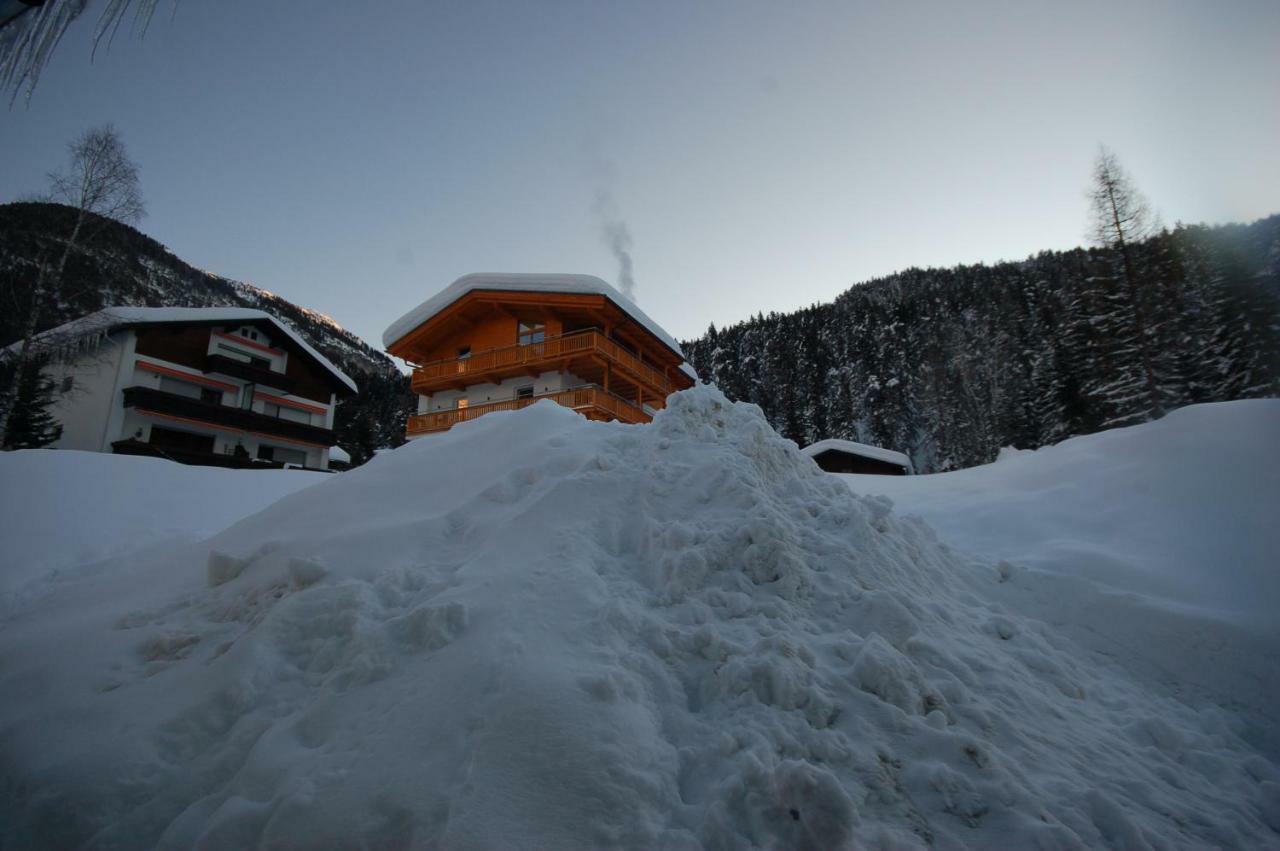 Alpenmond Appartment Halbmond Leutasch Exterior foto