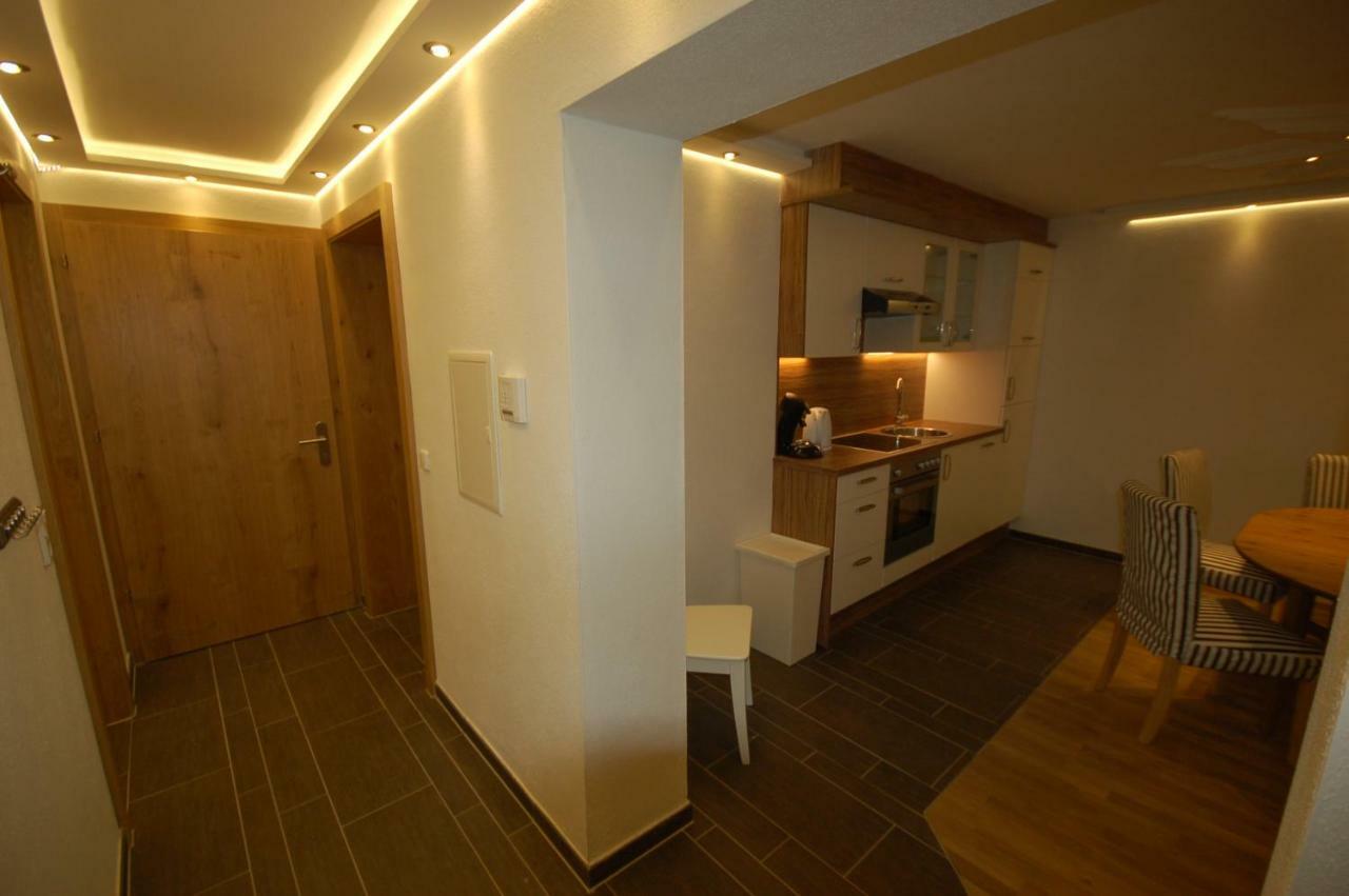 Alpenmond Appartment Halbmond Leutasch Exterior foto